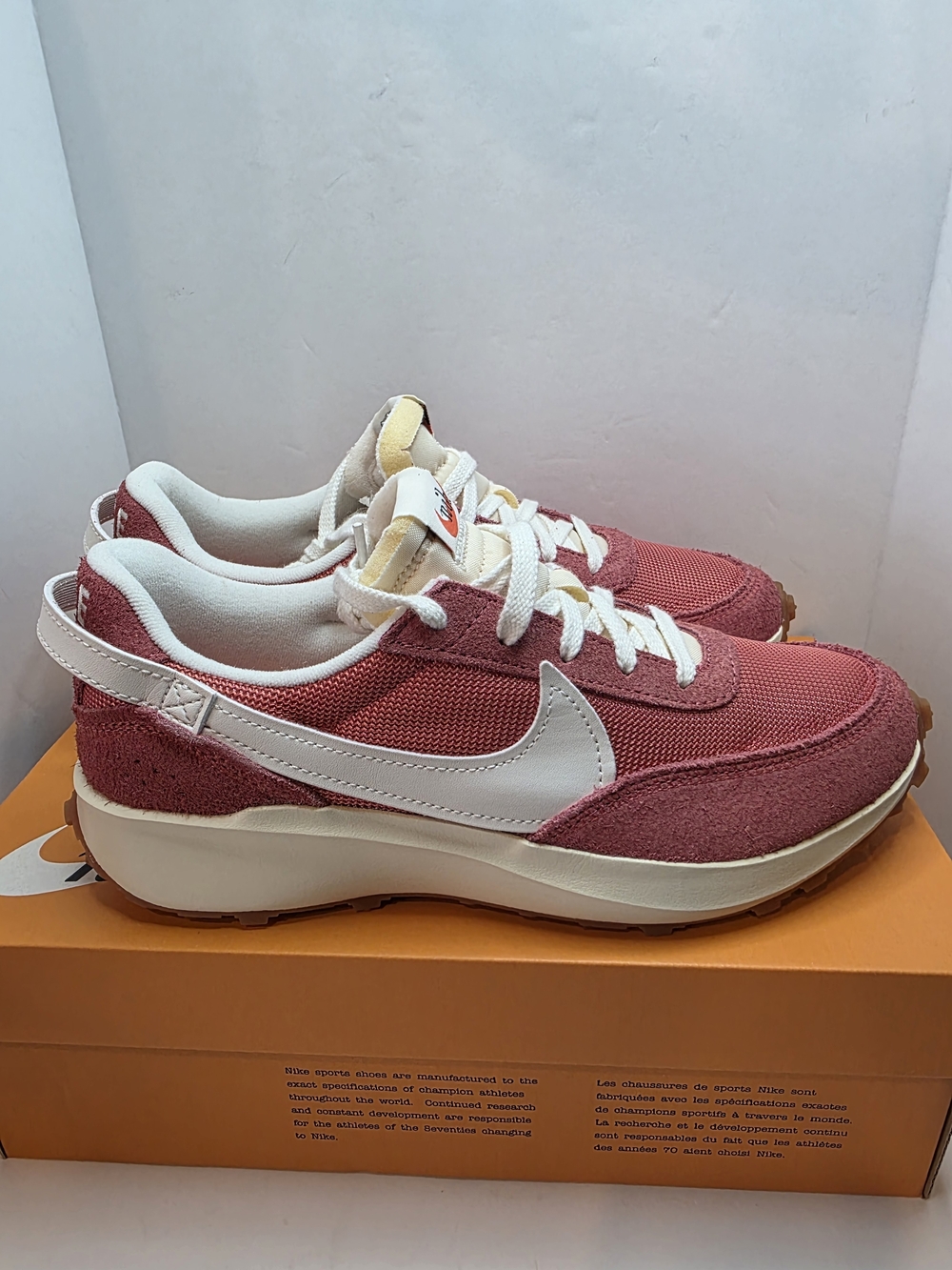 Nike Waffle Debut Vintage Women's Size 9. Adobe/Sail/Coconut Milk